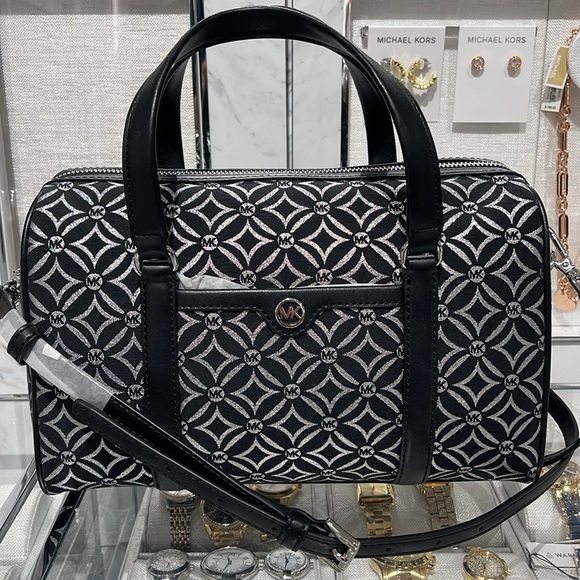 MICHAEL KORS JST TRAVEL MEDIUM DUFFLE SATCHEL SHOULDER CROSSBODY BAG MK BLACK - Picture 16 of 16